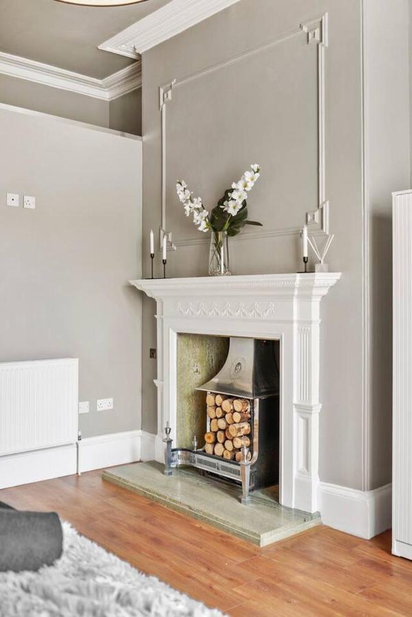 Lovely Central Wakefield Apartment - Parking エクステリア 写真