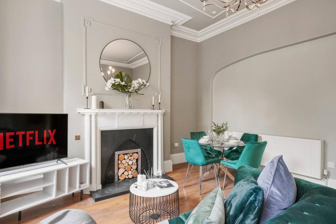 Lovely Central Wakefield Apartment - Parking エクステリア 写真