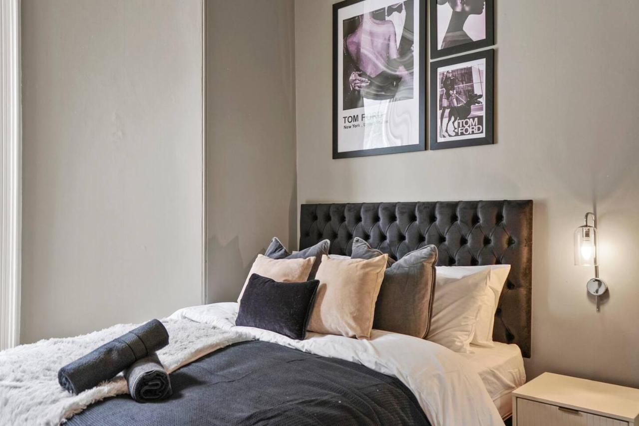 Lovely Central Wakefield Apartment - Parking エクステリア 写真